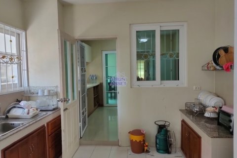 House in Pak Kret, Thailand 4 bedrooms № 156138 - photo 18