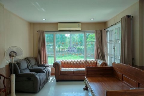 House in Pak Kret, Thailand 4 bedrooms № 156138 - photo 14