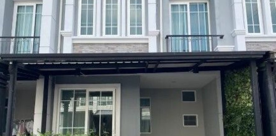 Дуплекс в Чом Тхонге, Бангкок, Таиланд с 4 спальнями  № 156137