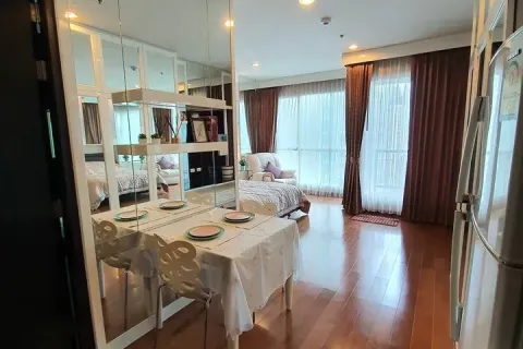 Студия в кондо в Патхум Ване, Бангкок, Таиланд № 156141 - фото 3