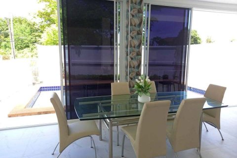 Вилла в Паттайе, Таиланд с 4 спальнями  № 156136 - фото 12