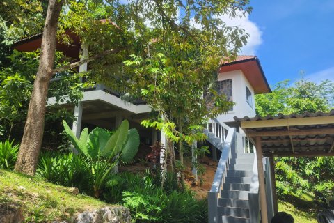 House in Ko Samui, Thailand 9 bedrooms № 137150 - photo 18