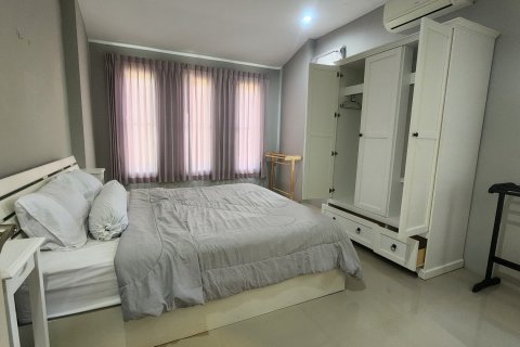 House in Ko Samui, Thailand 9 bedrooms № 137150 - photo 11