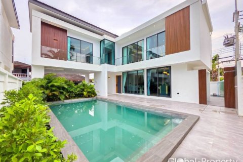 Haus in Pattaya, Thailand 3 Schlafzimmer № 233295 - Foto 2