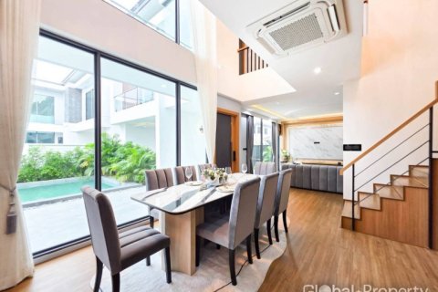 Haus in Pattaya, Thailand 3 Schlafzimmer № 233295 - Foto 14