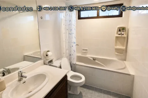 Condo in Watthana, Bangkok, Thailand, 3 bedrooms  № 201399 - photo 11