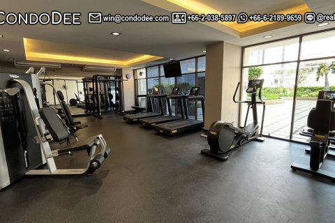 Condo in Watthana, Bangkok, Thailand, 3 bedrooms  № 201399 - photo 14
