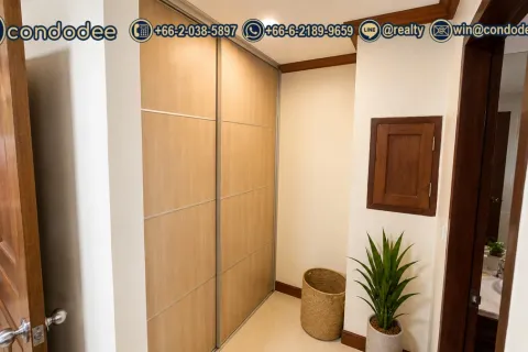 Condo in Watthana, Bangkok, Thailand, 3 bedrooms  № 201399 - photo 10