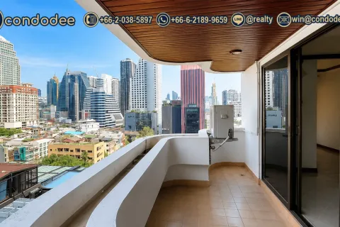 Condo in Watthana, Bangkok, Thailand, 3 bedrooms  № 201399 - photo 2