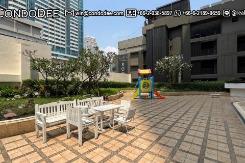 Condo in Watthana, Bangkok, Thailand, 3 bedrooms  № 201399 - photo 12