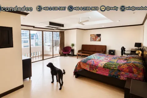 Condo in Watthana, Bangkok, Thailand, 3 bedrooms  № 201399 - photo 8
