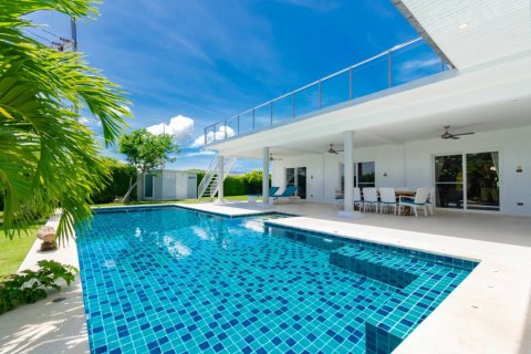 Villa in Hua Hin, Thailand 3 bedrooms № 114749 - photo 5