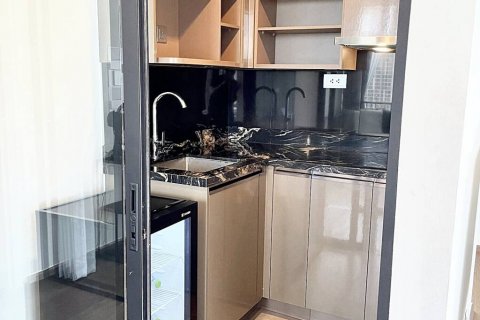 Condo in Bangkok, Thailand, 1 bedroom  № 114751 - photo 8