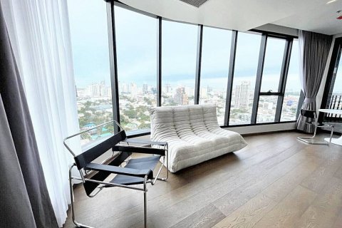 Condo in Bangkok, Thailand, 1 bedroom  № 114751 - photo 1