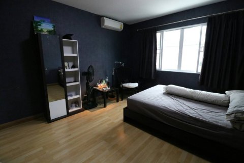 Таунхаус в Пхракханонге, Бангкок, Таиланд с 3 спальнями  № 153400 - фото 5