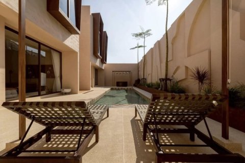 Villa in Pattaya, Thailand 5 bedrooms № 153403 - photo 8
