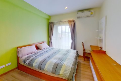 Studio dans le Condo à Khlong Toei, Bangkok, Thaïlande  № 173537 - photo 5