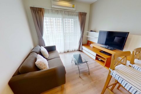 Studio dans le Condo à Khlong Toei, Bangkok, Thaïlande  № 173537 - photo 4