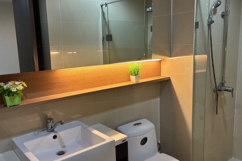 Студия в кондо в Ваттхане, Бангкок, Таиланд № 173535 - фото 5