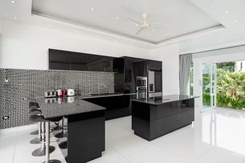 Вилла в Самуи, Таиланд с 7 спальнями  № 173538 - фото 20