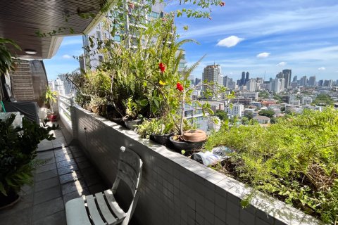 Condo à Watthana, Bangkok, Thaïlande, 3 chambres № 201100 - photo 11