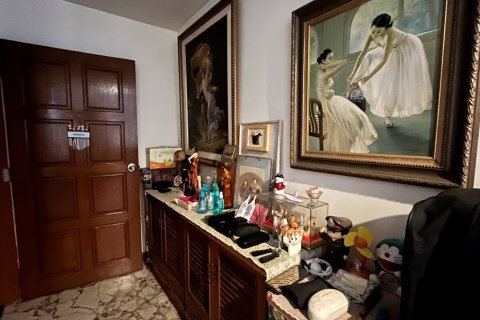 Condo à Watthana, Bangkok, Thaïlande, 3 chambres № 201100 - photo 7
