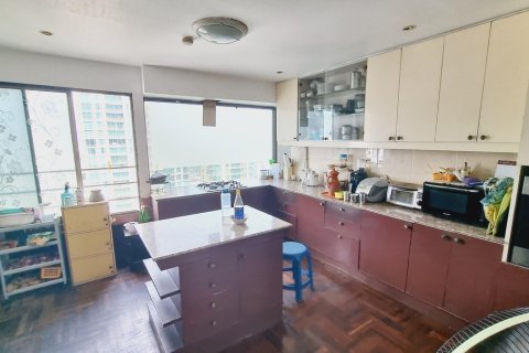 Condo à Watthana, Bangkok, Thaïlande, 3 chambres № 201102 - photo 14