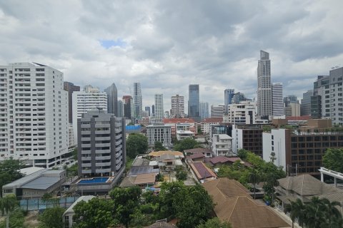 Condo à Watthana, Bangkok, Thaïlande, 2 chambres № 201106 - photo 16