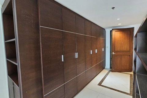 Condo à Watthana, Bangkok, Thaïlande, 2 chambres № 201106 - photo 4