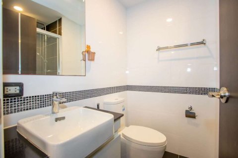 Condo in Chiang Mai, Thailand, 1 bedroom  № 121740 - photo 2