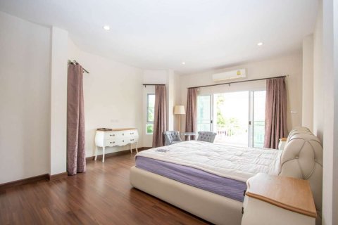 House in Chiang Mai, Thailand 4 bedrooms № 121736 - photo 12