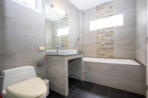 Maison à Chiang Mai, Thaïlande 4 chambres № 121736 - photo 20