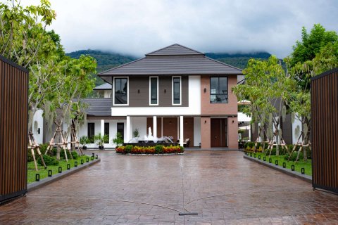House in Chiang Mai, Thailand 5 bedrooms № 121739 - photo 10