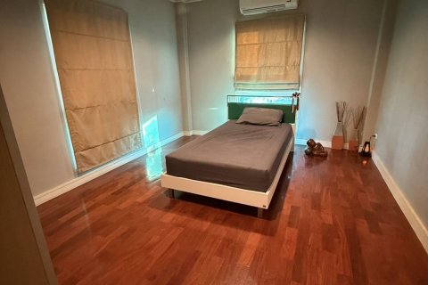 House in Bangkok, Thailand 4 bedrooms № 157885 - photo 10