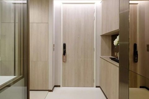 Студия в кондо в Ваттхане, Бангкок, Таиланд № 150355 - фото 11