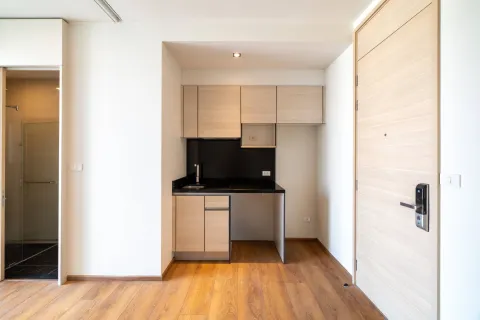 Studio in the Condo in Khlong Toei, Bangkok, Thailand  № 150357 - photo 8