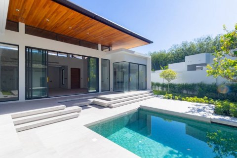 Villa in Bang Tao, Thailand 2 bedrooms № 114891 - photo 1