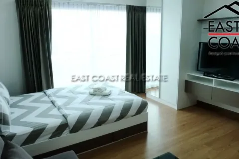 Estudio en el condominio en Jomtien Beach, Pattaya, Tailandia № 212642 - foto 10