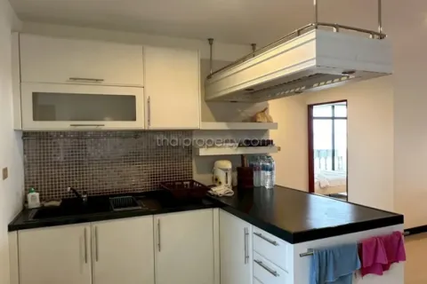 Condominio de 3 dormitorios en Jomtien Beach, Pattaya, Tailandia № 212644 - foto 10