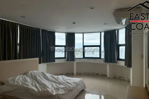 Condominio de 3 dormitorios en Jomtien Beach, Pattaya, Tailandia № 212644 - foto 24