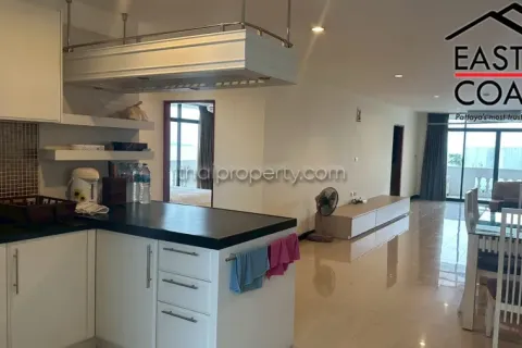 Condominio de 3 dormitorios en Jomtien Beach, Pattaya, Tailandia № 212644 - foto 3
