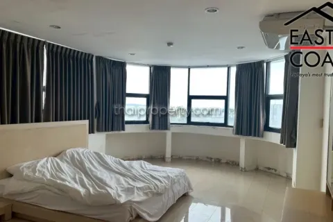 Condominio de 3 dormitorios en Jomtien Beach, Pattaya, Tailandia № 212644 - foto 22