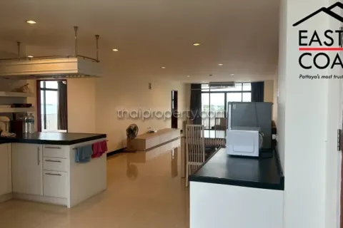 Condominio de 3 dormitorios en Jomtien Beach, Pattaya, Tailandia № 212644 - foto 11