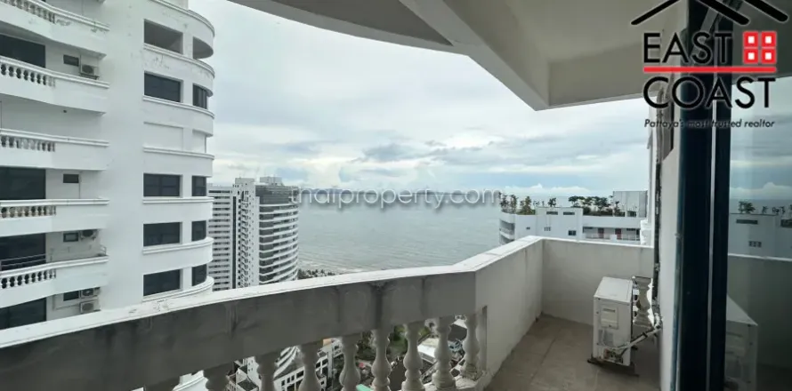 Condominio de 3 dormitorios en Jomtien Beach, Pattaya, Tailandia № 212644