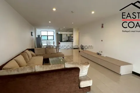 Condominio de 3 dormitorios en Jomtien Beach, Pattaya, Tailandia № 212644 - foto 21