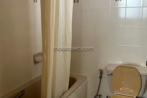 Condominio de 3 dormitorios en Jomtien Beach, Pattaya, Tailandia № 212644 - foto 25
