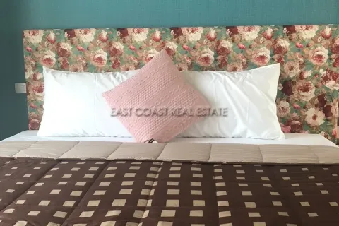 Condominio de 2 dormitorios en Jomtien Beach, Pattaya, Tailandia № 212643 - foto 9
