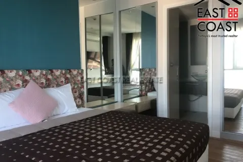 Condominio de 2 dormitorios en Jomtien Beach, Pattaya, Tailandia № 212643 - foto 8