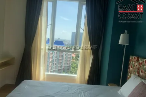 Condominio de 2 dormitorios en Jomtien Beach, Pattaya, Tailandia № 212643 - foto 11