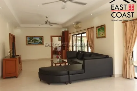 Casa de 3 dormitorios en Jomtien Beach, Pattaya, Tailandia № 212645 - foto 5